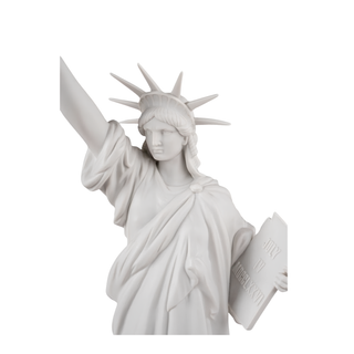 Lladro 250th Anniversary Edition: Statue of Liberty Sculpture Limited Edition sparkle-castle