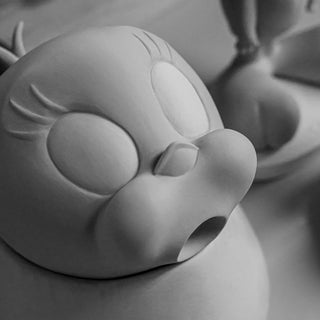Lladró Looney Tunes Collection: Tweety Sculpture sparkle-castle