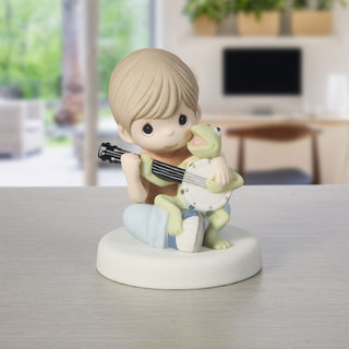 Precious Moments Disney Showcase: The Muppets Boy with Kermit The Frog Figurine sparkle-castle