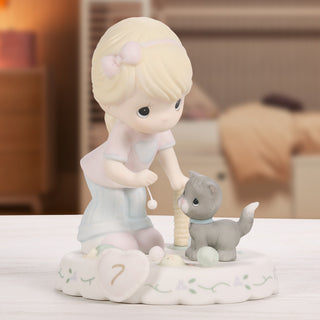 Precious Moments: Girl With Kitten And Toy Age 7 Figurine, Blonde sparkle-castle