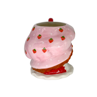 Blue Sky Clayworks: Strawberry Shortcake Figural Mug sparkle-castle
