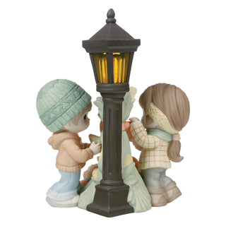 Precious Moments: Autumn Couple Decorating LED Lamp Post Figurine sparkle-castle