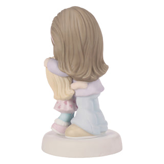 Precious Moments: Mom & Daughter Close Pose Figurine sparkle-castle