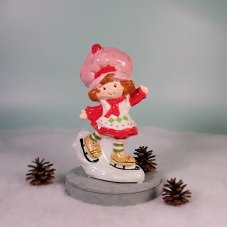 Blue Sky Clayworks: Strawberry Shortcake Skating Figurine sparkle-castle