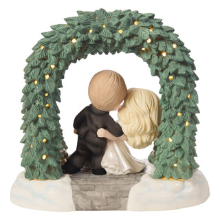 Precious Moments: Winter Wedding LED Scene Figurine Limited Edition sparkle-castle