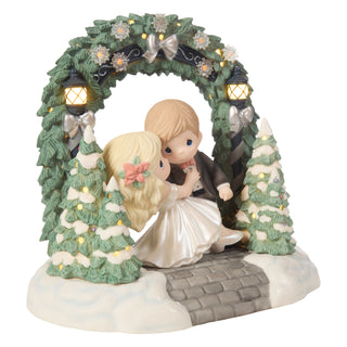 Precious Moments: Winter Wedding LED Scene Figurine Limited Edition sparkle-castle