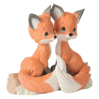 Precious Moments: Fox Couple Figurine sparkle-castle