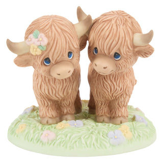 Precious Moments: Highland Cow Couple Figurine sparkle-castle