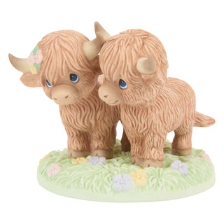 Precious Moments: Highland Cow Couple Figurine sparkle-castle