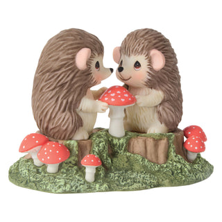 Precious Moments: Hedge Hog Couple Figurine sparkle-castle