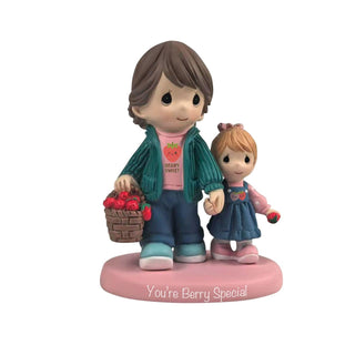 Precious Moments: Grndma w Grnddaught Strber Fig Figurine