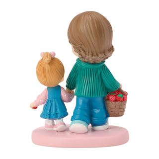 Precious Moments: Grandma with Granddaughter Strawberry Figurine sparkle-castle