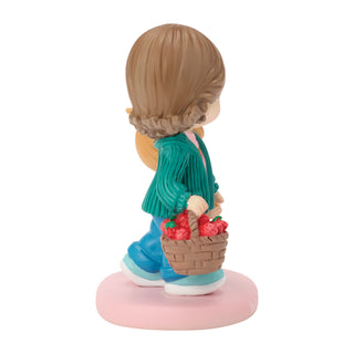 Precious Moments: Grandma with Granddaughter Strawberry Figurine sparkle-castle