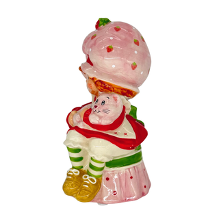 Blue Sky Clayworks: Strawberry Shortcake Pretty Sweet Figurine sparkle-castle