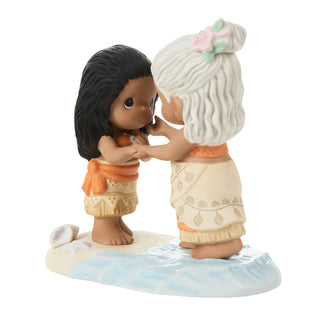 Precious Moments Disney: Moana and Grandma Figurine sparkle-castle