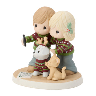 Precious Moments: Couple Taking Family Photo Figurine sparkle-castle