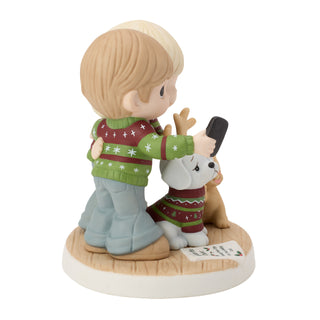 Precious Moments: Couple Taking Family Photo Figurine sparkle-castle