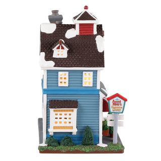 Lemax Harvest Crossing Village: Aunt May's Pancake House sparkle-castle