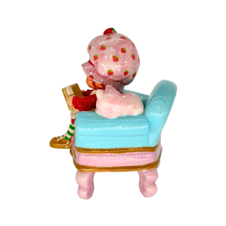 Blue Sky Clayworks: Strawberry Book Nook Figurine sparkle-castle