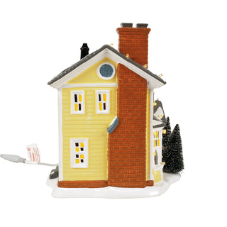 Department 56 National Lampoon's Christmas Vacation Village: The Griswold Holiday House sparkle-castle