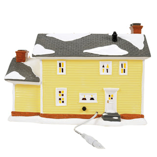 Department 56 National Lampoon's Christmas Vacation Village: The Griswold Holiday House sparkle-castle