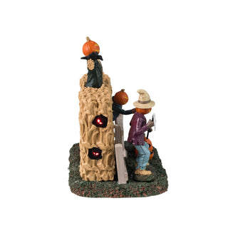 Lemax Spooky Town Halloween Village Accessory: Spooky Scarecrows sparkle-castle