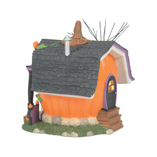 Department 56 Disney Snow Village Halloween: Pumpkintown Carving Studio sparkle-castle
