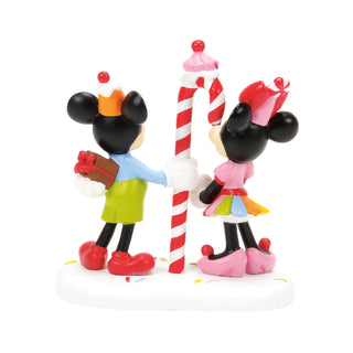 Department 56 Disney Snow Village Accessory: Mickey & Minnie Share A Treat sparkle-castle