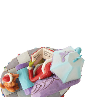 Jim Shore The Grinch: Grinch In Large Chair With Light-Up Lamp Figurine sparkle-castle