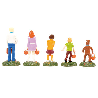 Department 56 Snow Village Halloween Accessory: Scooby Doo Trick or Treaters, Set of 5 sparkle-castle