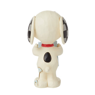 Jim Shore Peanuts: Snoopy I Love You Card Mini Figurine sparkle-castle