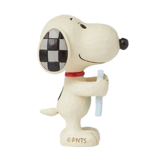 Jim Shore Peanuts: Snoopy I Love You Card Mini Figurine sparkle-castle