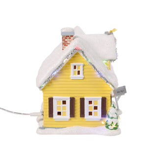 Department 56 Peanuts Village: The Van Pelt Residence sparkle-castle