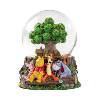 Disney Showcase: Winnie The Pooh 100MM Snow Globe sparkle-castle