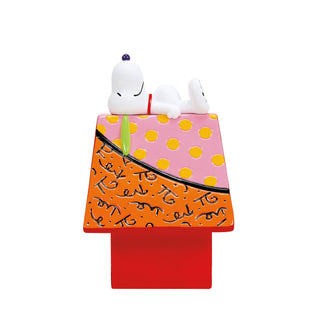Peanuts Britto: Snoopy's Dog House Figurine sparkle-castle