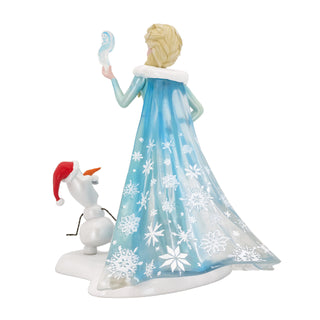 Disney Showcase: Elsa & Olaf Seasonal Figurine sparkle-castle