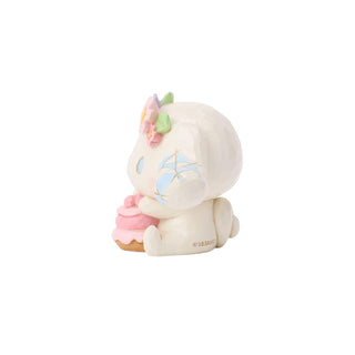 Jim Shore Sanrio: Cinnamoroll Cinnamon Bun Figurine
