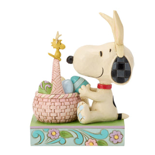 Jim Shore Peanuts: Snoopy w Basket of Easter Egg Figurine