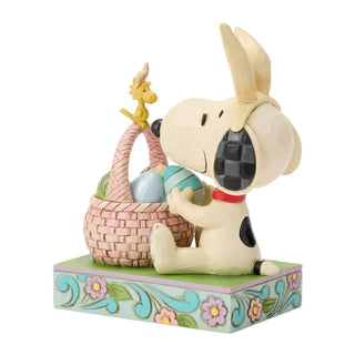 Jim Shore Peanuts: Snoopy w Basket of Easter Egg Figurine