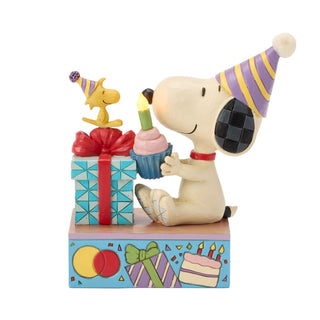 Jim Shore Peanuts: Birthday Snoopy Figurine Figurine