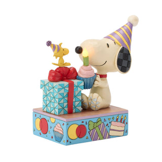 Jim Shore Peanuts: Birthday Snoopy Figurine Figurine
