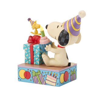 Jim Shore Peanuts: Birthday Snoopy Figurine Figurine