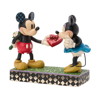 Jim Shore Traditions Disney: Mickey and Minnie Vintage Love Figurine sparkle-castle