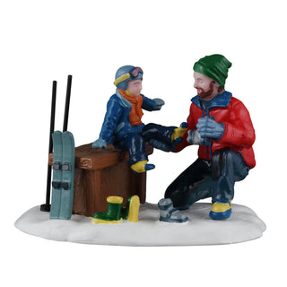 Lemax Vail Village Accessory: Father And Son Ski Day sparkle-castle