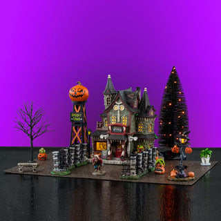 Lemax Spooky Town Halloween Village: Frightful Fangs Dentistry Set sparkle-castle