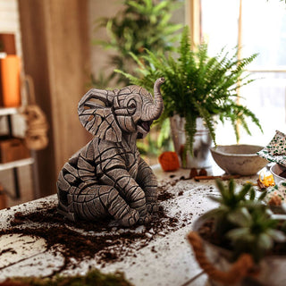 Edge Sculpture: Elephant Calf sparkle-castle