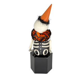 LeeAnne Kress by Bethany Lowe Halloween: Tricks Party Skeleton Figurine