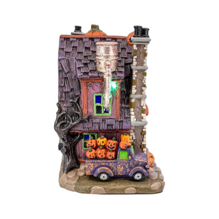 FG Square Halloween Village: Pumpkin Ale Distillery