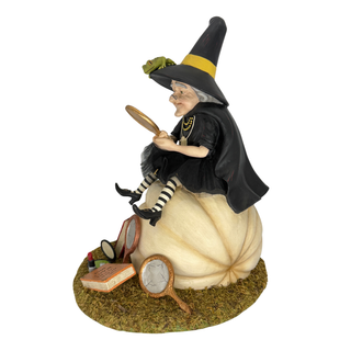 Bethany Lowe Halloween: The Fairest Witch of Them All Figurine