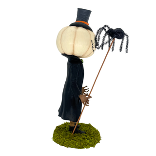 Bethany Lowe Halloween: Mr. Gourdy's Night Out Figurine sparkle-castle